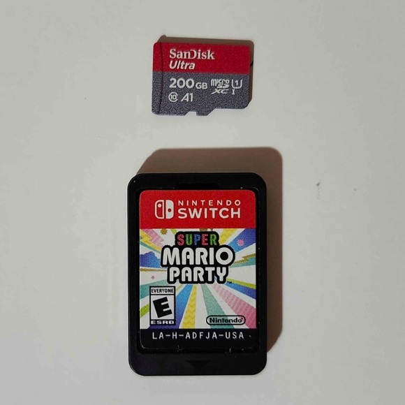 Nintendo Switch Bundle - Picture 5 of 7